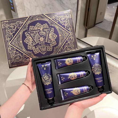 櫻花香氛護手霜禮盒 精致伴手禮，為現代女性注入滋潤與優雅